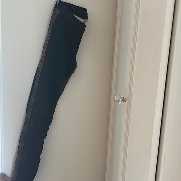 Unique Hudson Jeans - Picture 3 of 5